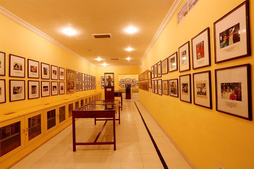 The Lallgarh Palace A Heritage Hotel Биканер Екстериор снимка