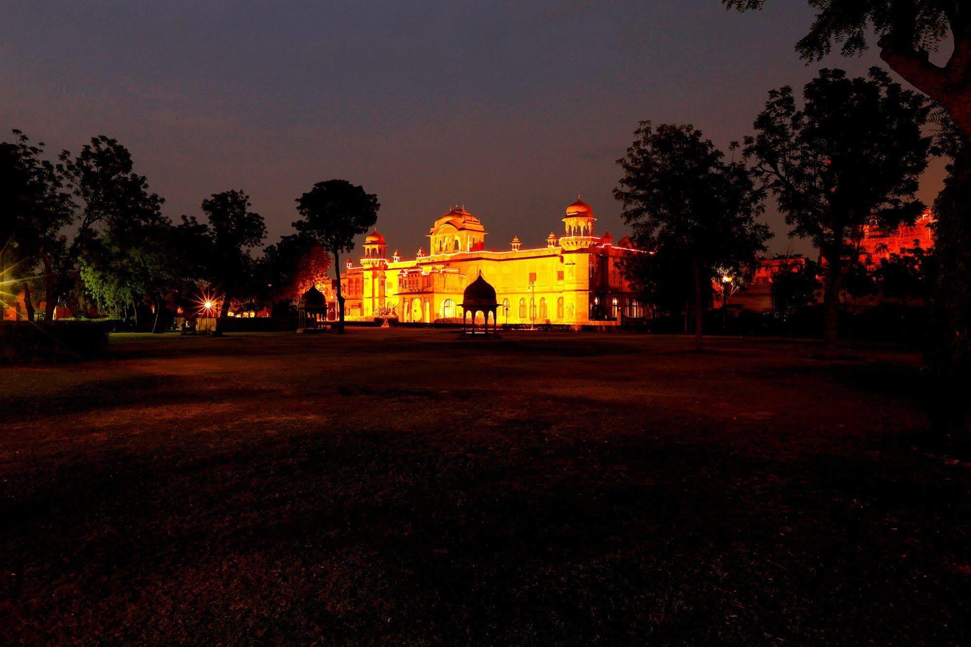 The Lallgarh Palace A Heritage Hotel Биканер Екстериор снимка