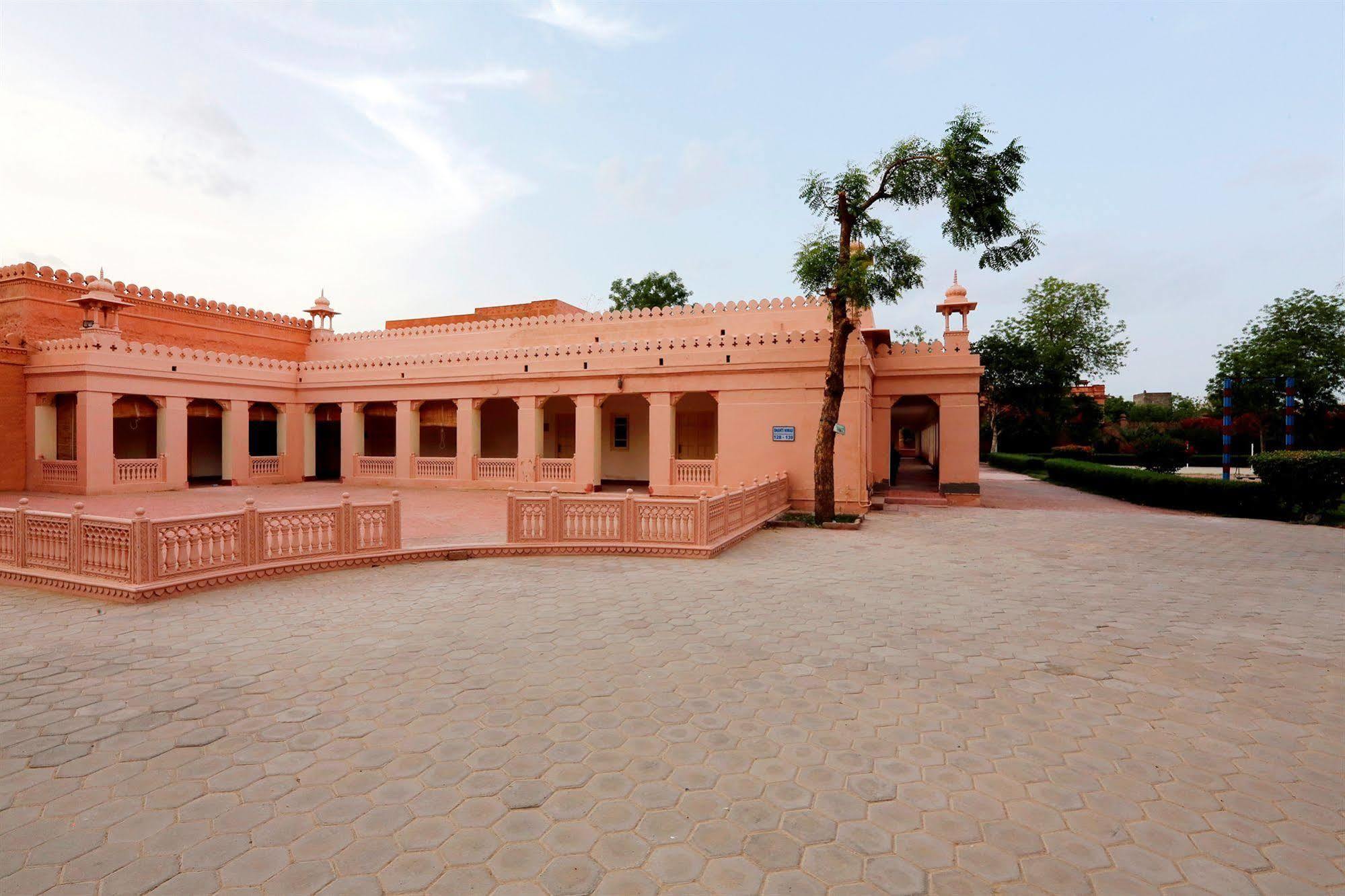 The Lallgarh Palace A Heritage Hotel Биканер Екстериор снимка